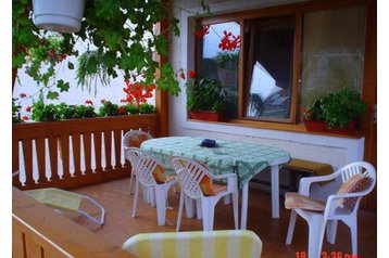 Hungría Privát Eger, Exterior